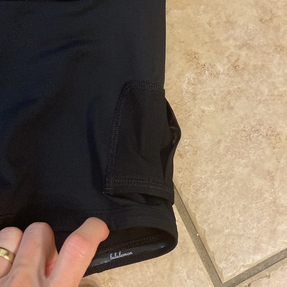 Lululemon Run Pace Setter Pleated Black Tennis / Golf Skirt Sz 2T skort - Picture 9 of 9